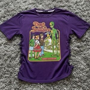 ROMWE Steven Rhodes Don't Talk to Strangers Safety Education T Shirt Medium